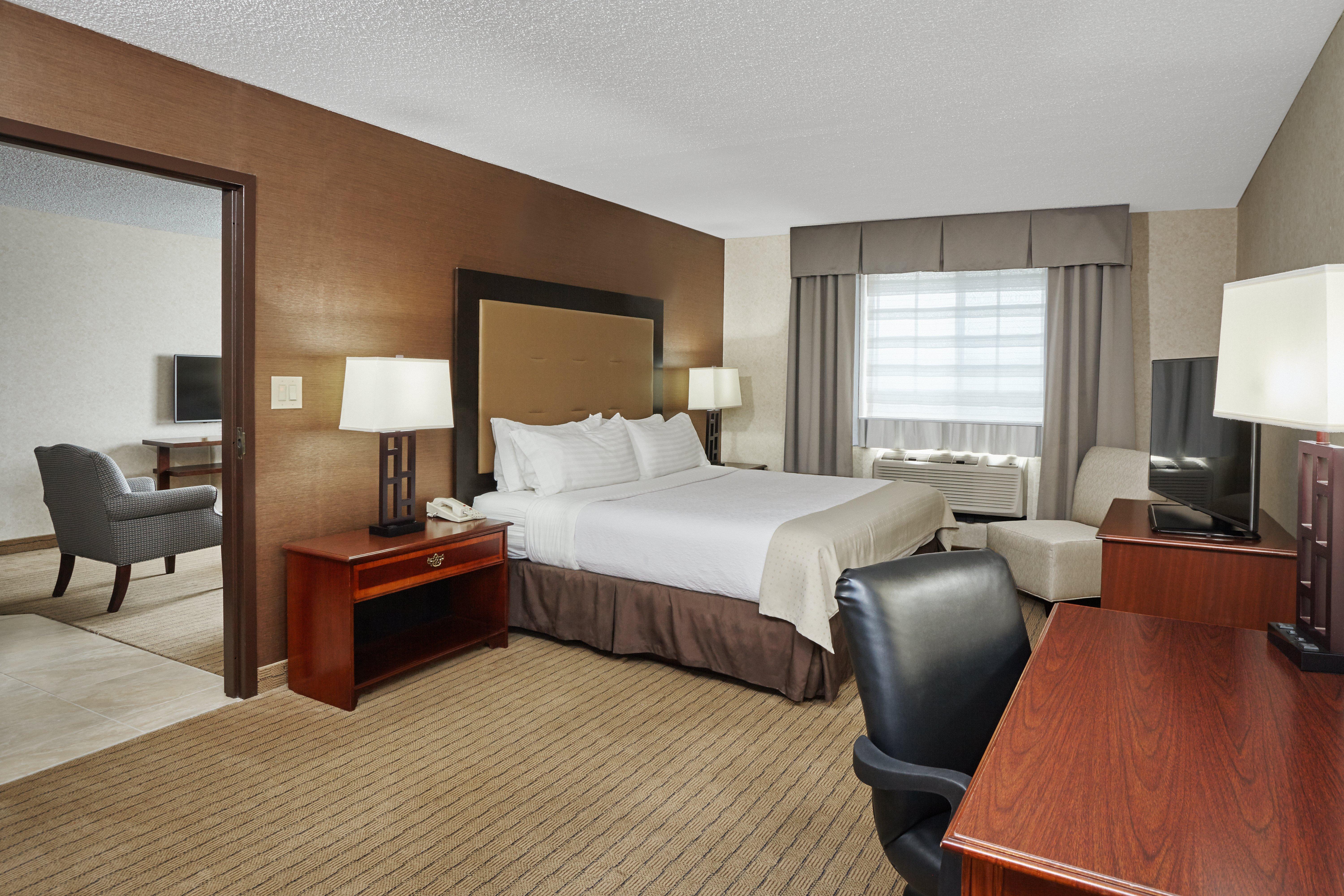 Holiday Inn & Suites Chicago-Carol Stream Wheaton By Ihg Exterior foto