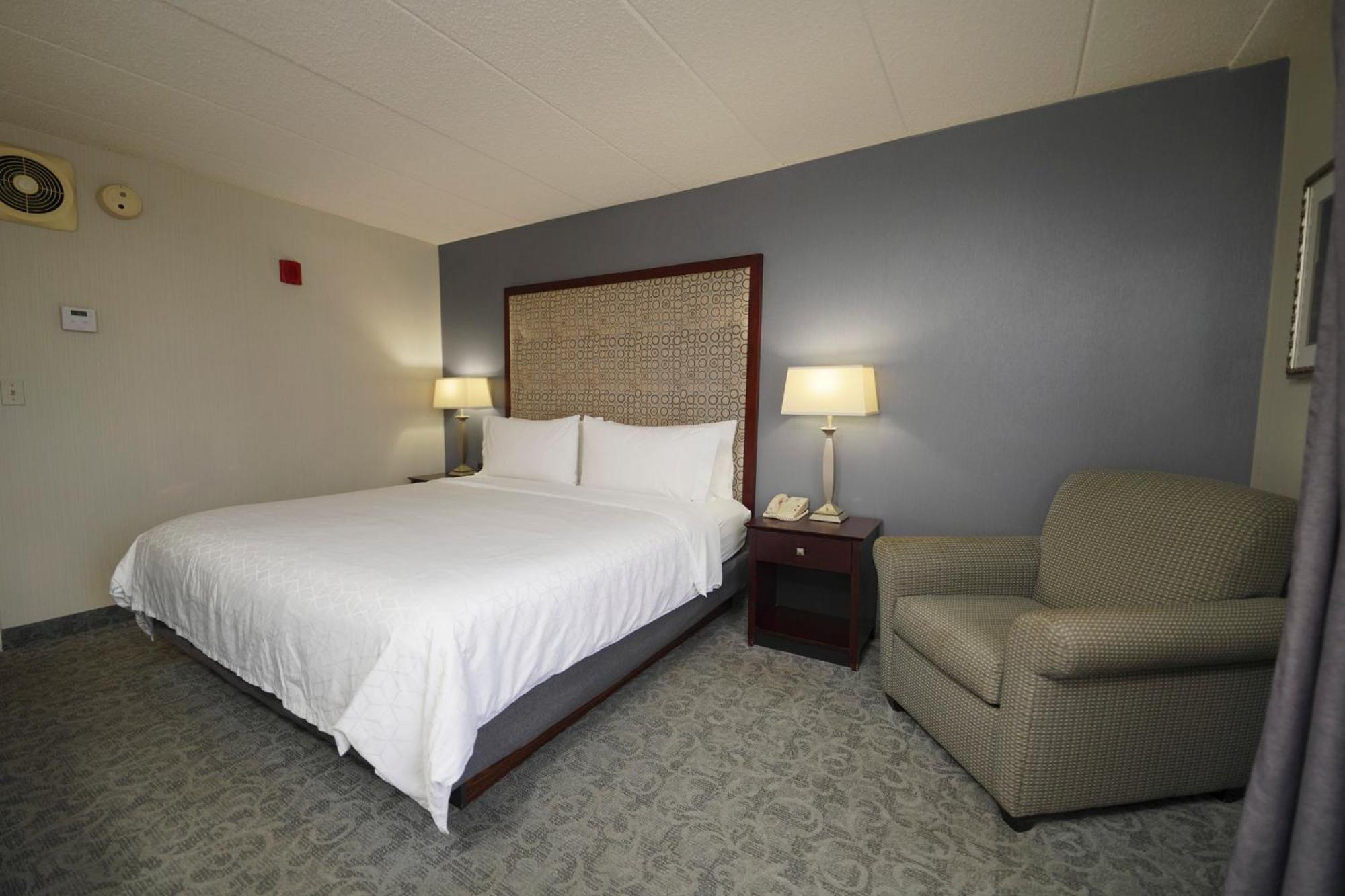 Holiday Inn & Suites Chicago-Carol Stream Wheaton By Ihg Exterior foto