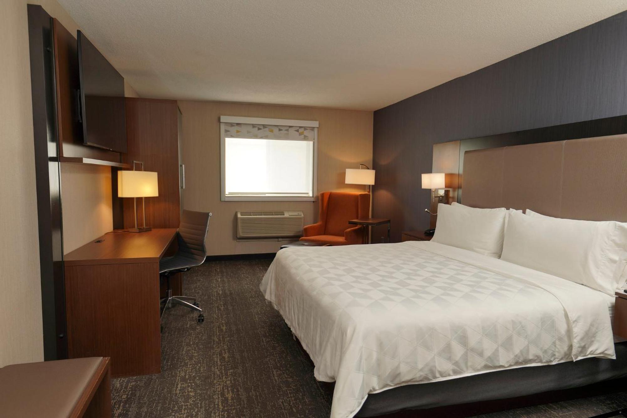 Holiday Inn & Suites Chicago-Carol Stream Wheaton By Ihg Exterior foto