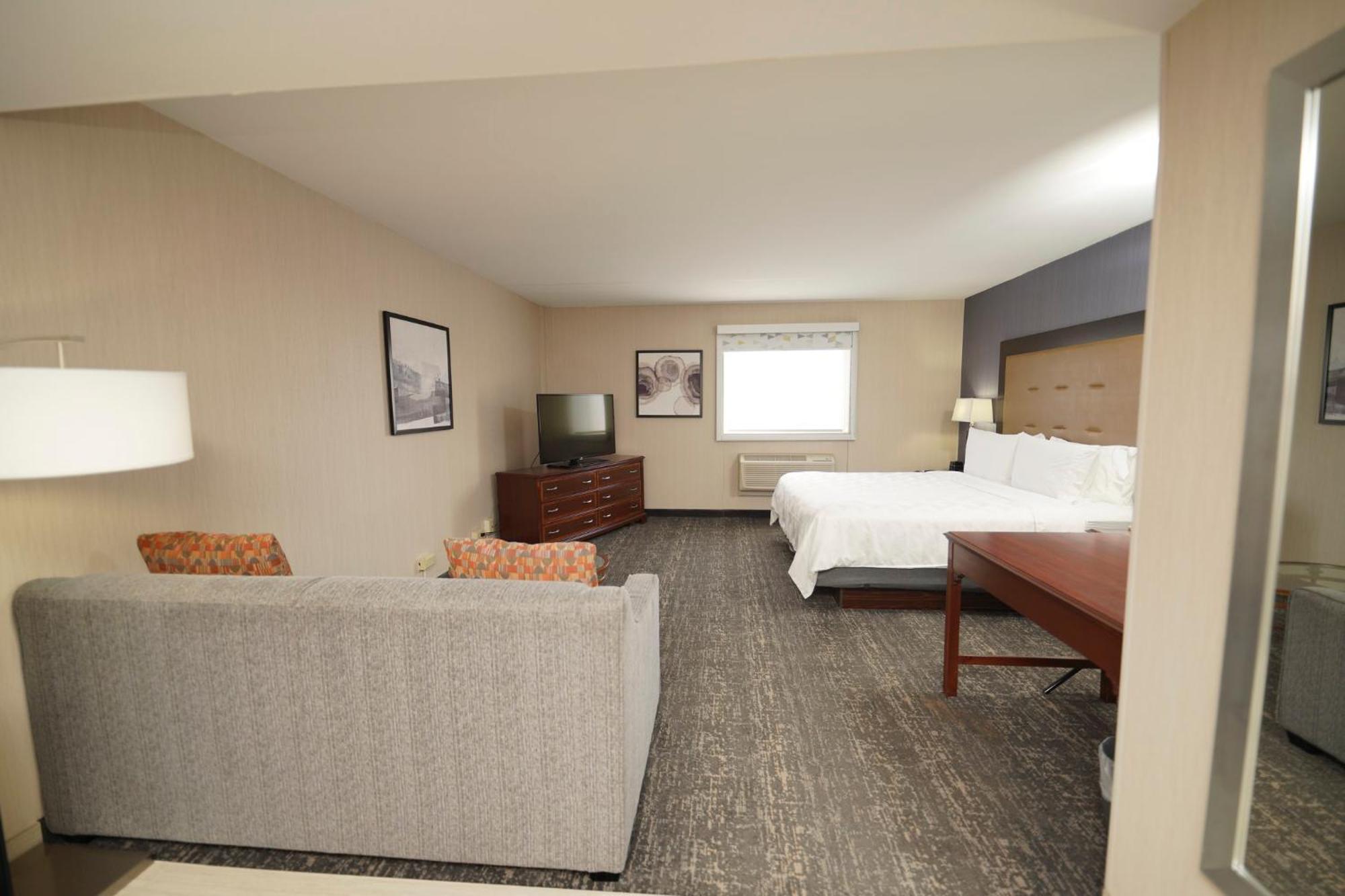 Holiday Inn & Suites Chicago-Carol Stream Wheaton By Ihg Exterior foto