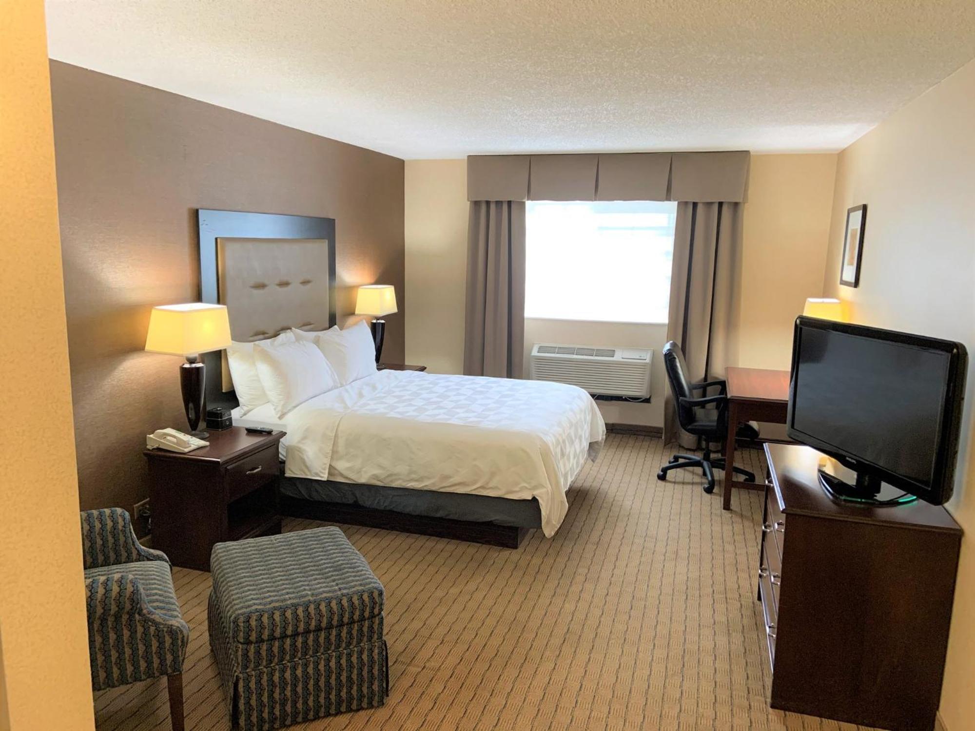 Holiday Inn & Suites Chicago-Carol Stream Wheaton By Ihg Exterior foto