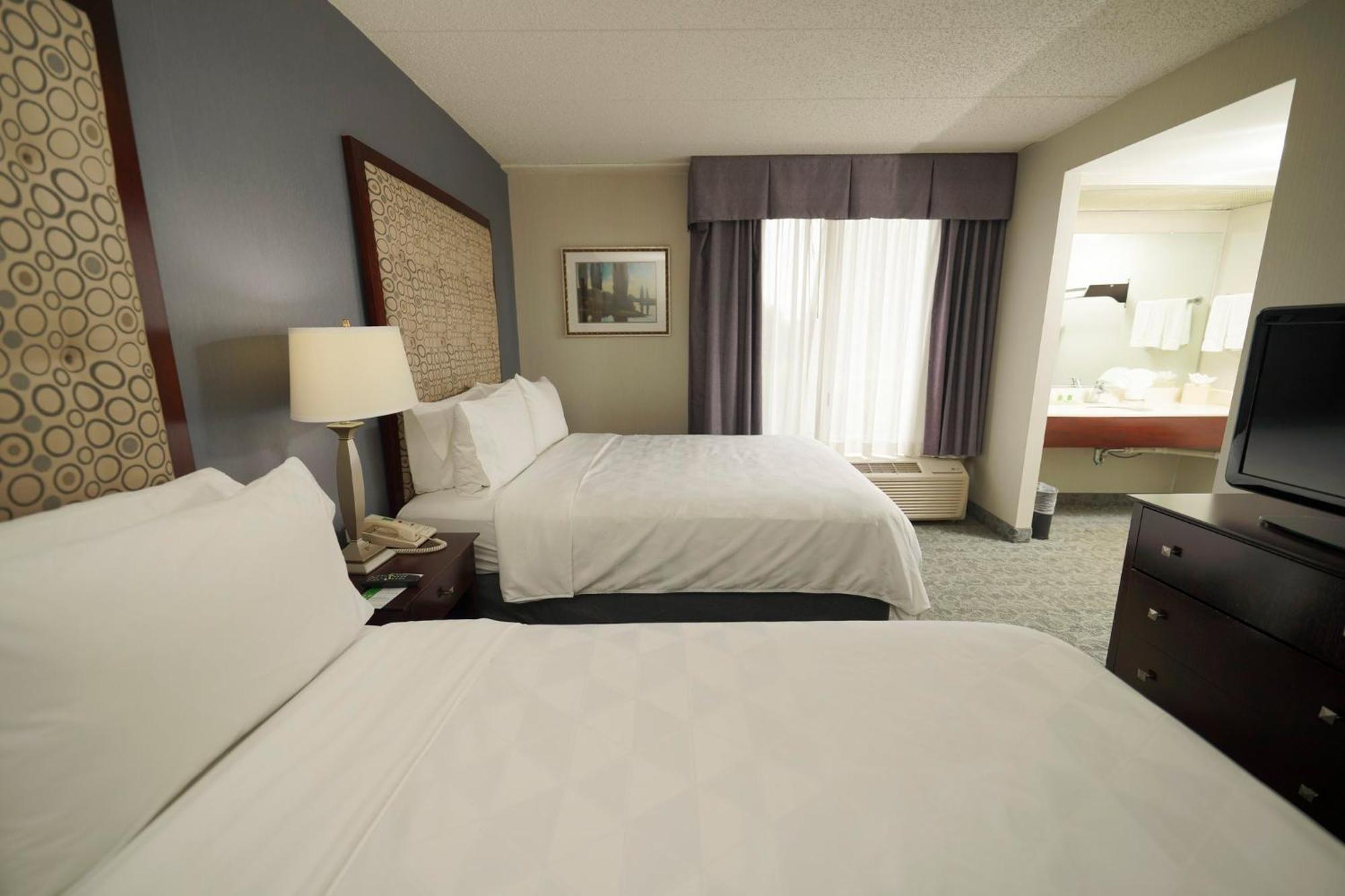Holiday Inn & Suites Chicago-Carol Stream Wheaton By Ihg Exterior foto