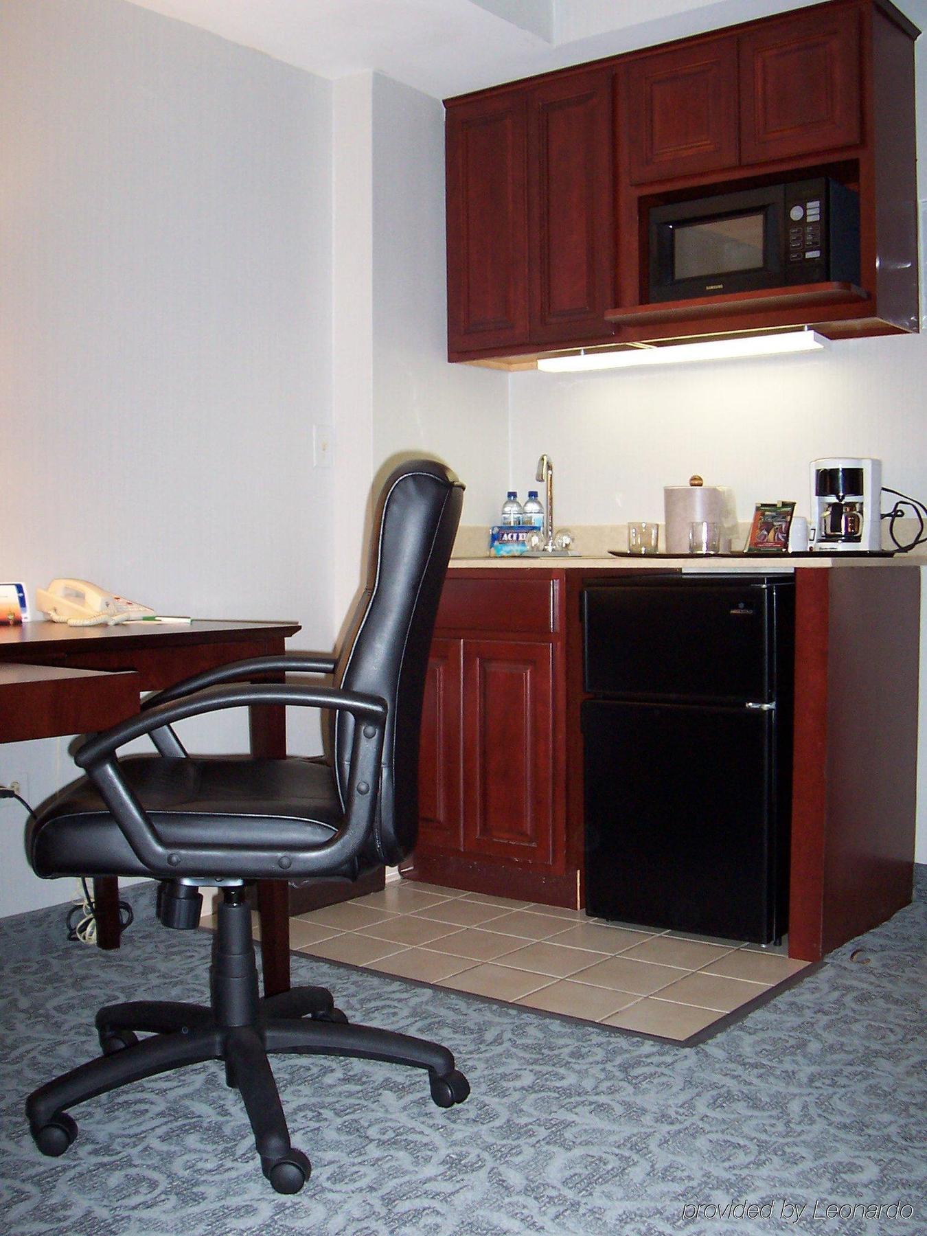 Holiday Inn & Suites Chicago-Carol Stream Wheaton By Ihg Habitación foto
