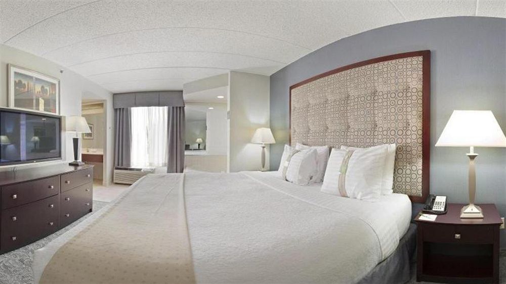 Holiday Inn & Suites Chicago-Carol Stream Wheaton By Ihg Exterior foto