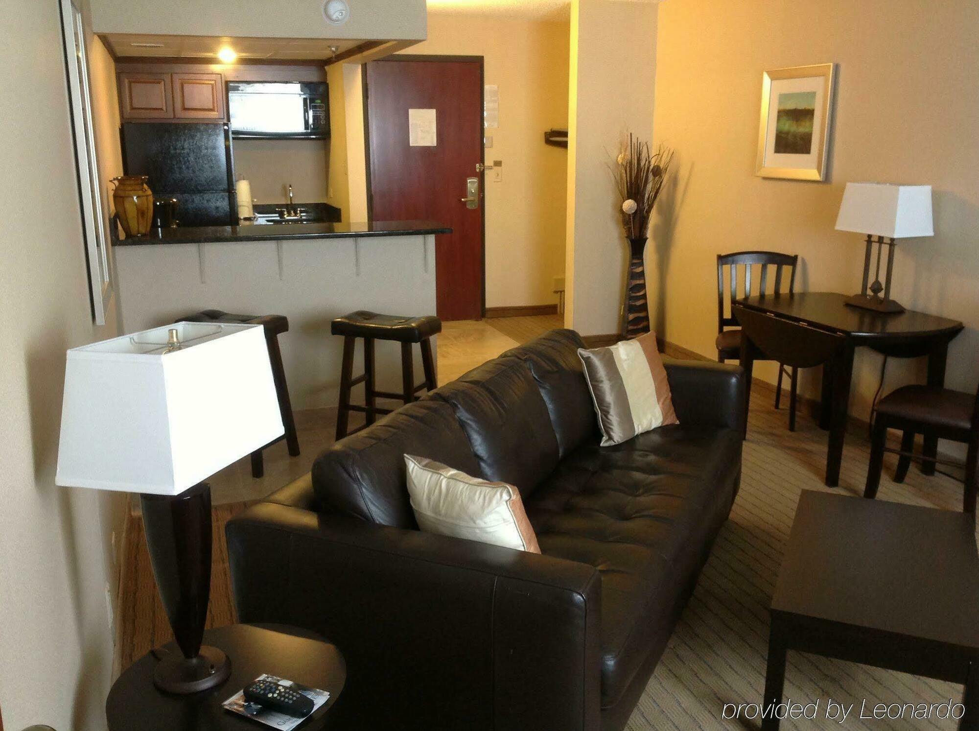 Holiday Inn & Suites Chicago-Carol Stream Wheaton By Ihg Exterior foto